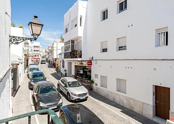 Nicolas Only Families * كونيل ذي لا فرونتيرا